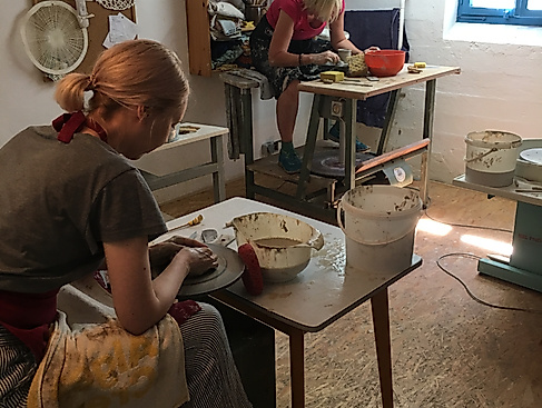 Drehkurs in der Keramikwerkstatt