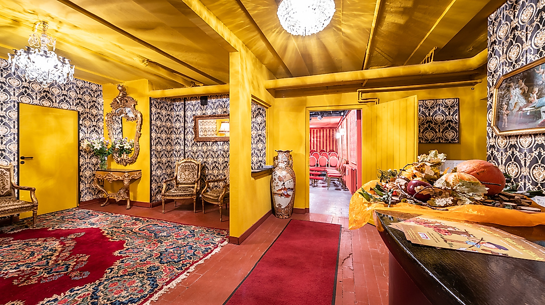 Hoftheater Ottensen - Foyer