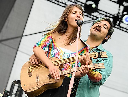 Ronja Maltzahn Duo – Butterfly & Wolf