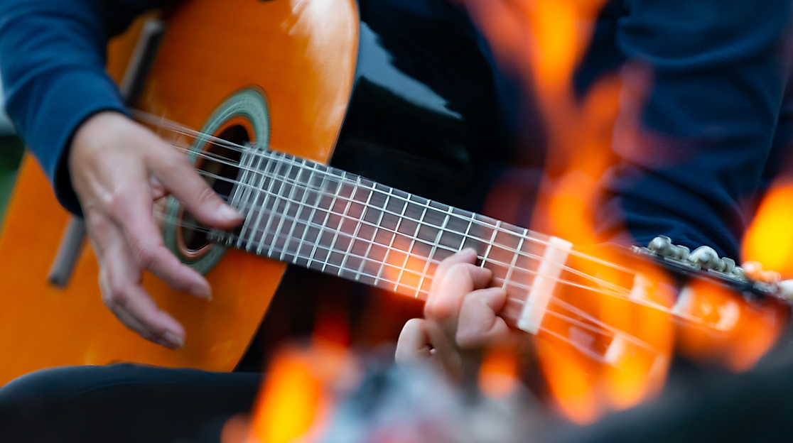 Lagerfeuerlieder mit Reinhard Heymann & Tom Steffens