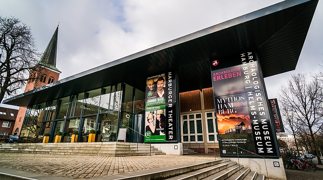 Harburger Theater_außen