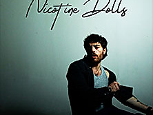 Nicotine Dolls - Live 2026