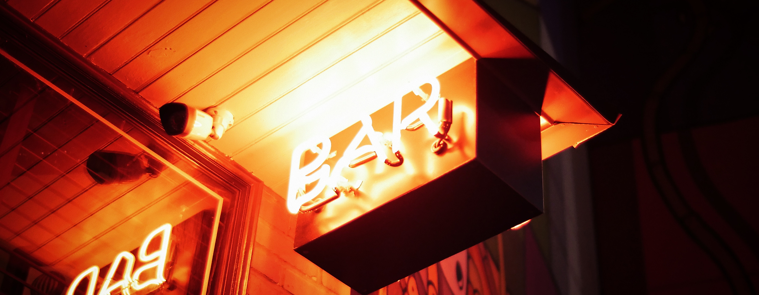 nachtleben_c-unsplash-patrick-tomasso