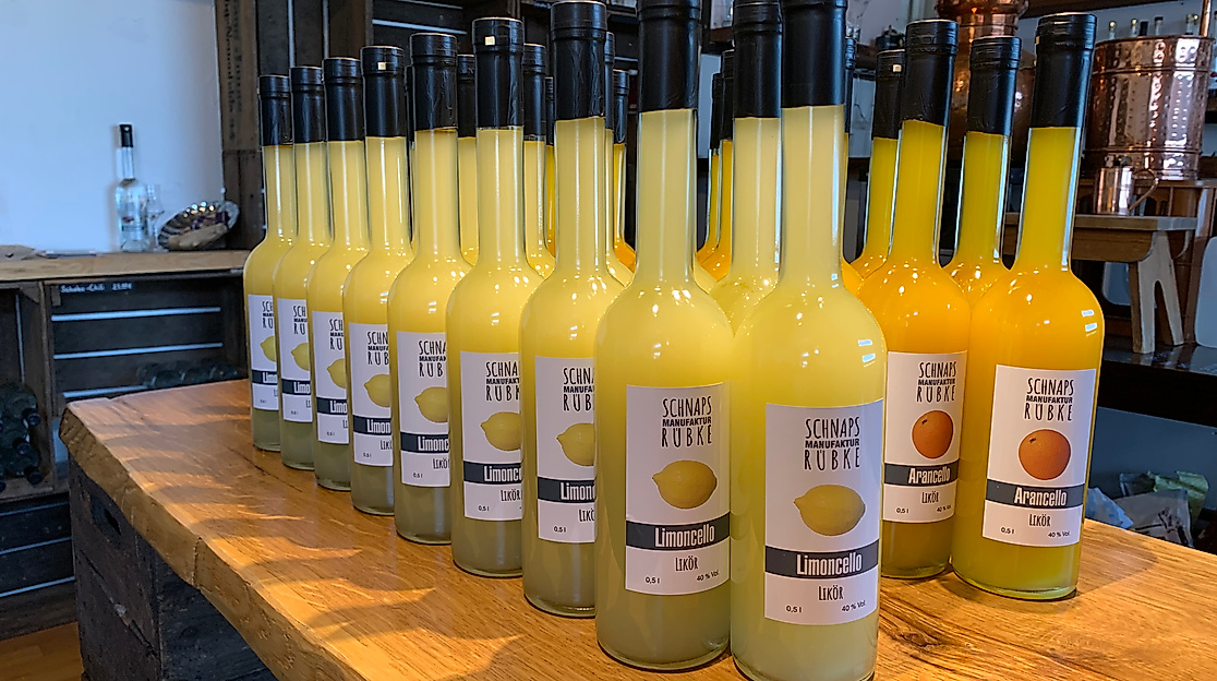 Limoncello+Arancello_Abfüllung