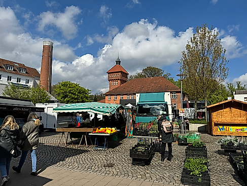 Wochenmarkt-in-Alsterdorf_2024-04
