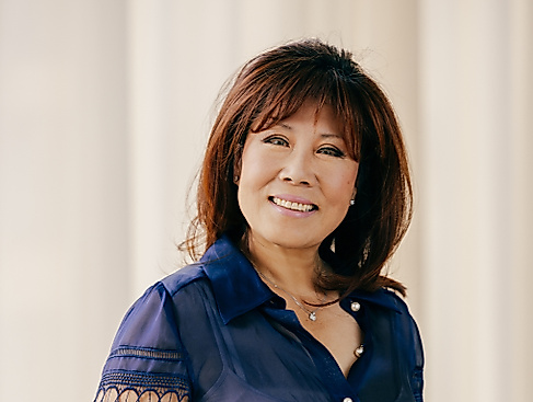 Meet the Artists: Hellen Kwon