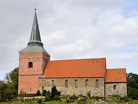 Padingbüttel_1605_Kirche_außen_Ulich