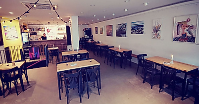 Innenraum The Village