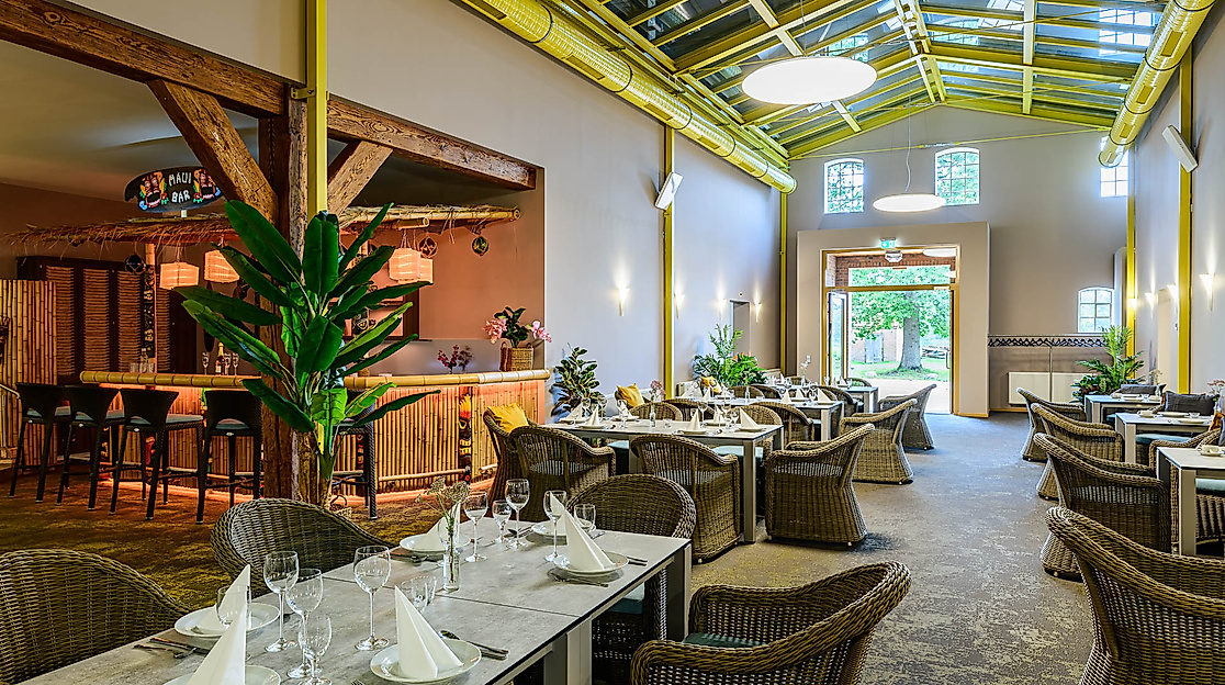 Orangerie Bistro & Cafe