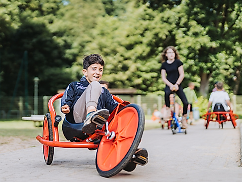 YouZe-404334-Bearbeitet