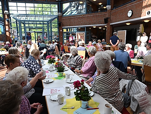 Alt genug für Neues! Kultur und Begegnung im Bürgerhaus