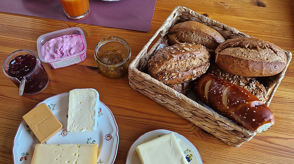 Klön-Frühstück auf dem Rockenhof