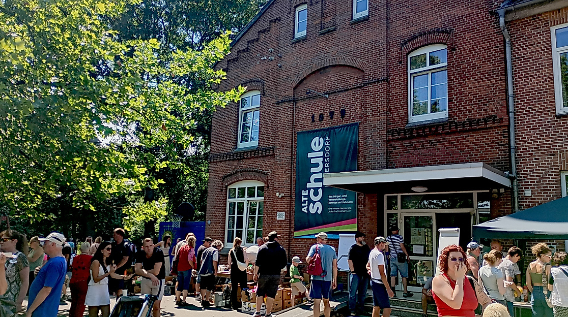 Sommer-Flohmarkt am Bürger- und Veranstaltungszentrum Alte Schule Petersdorf